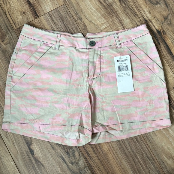 Columbia Pants - NWT Columbia Kenzie Cove Pink Camo Shorts Womens 8 4" Inseam